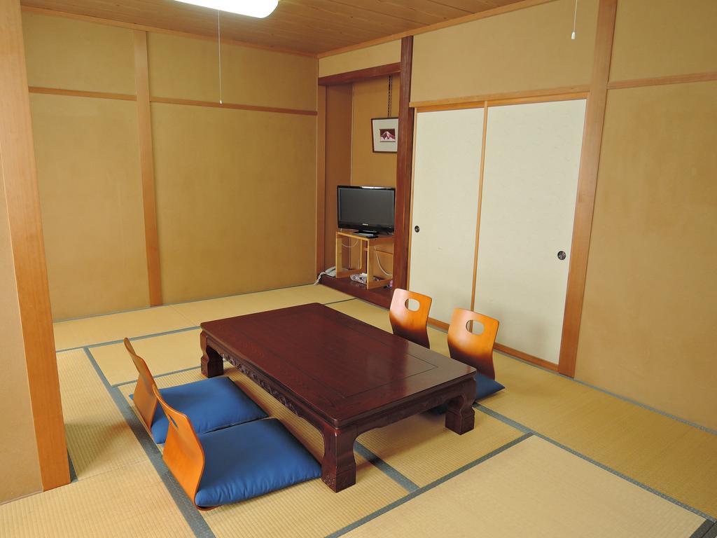 האקובה Maruni Ryokan מראה חיצוני תמונה